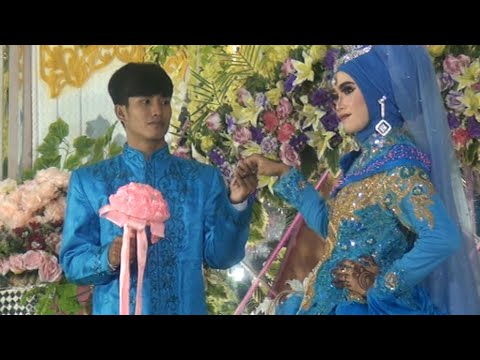 Pengantin Pria Kagum dengan Kecantikan Pasangan hidupnya