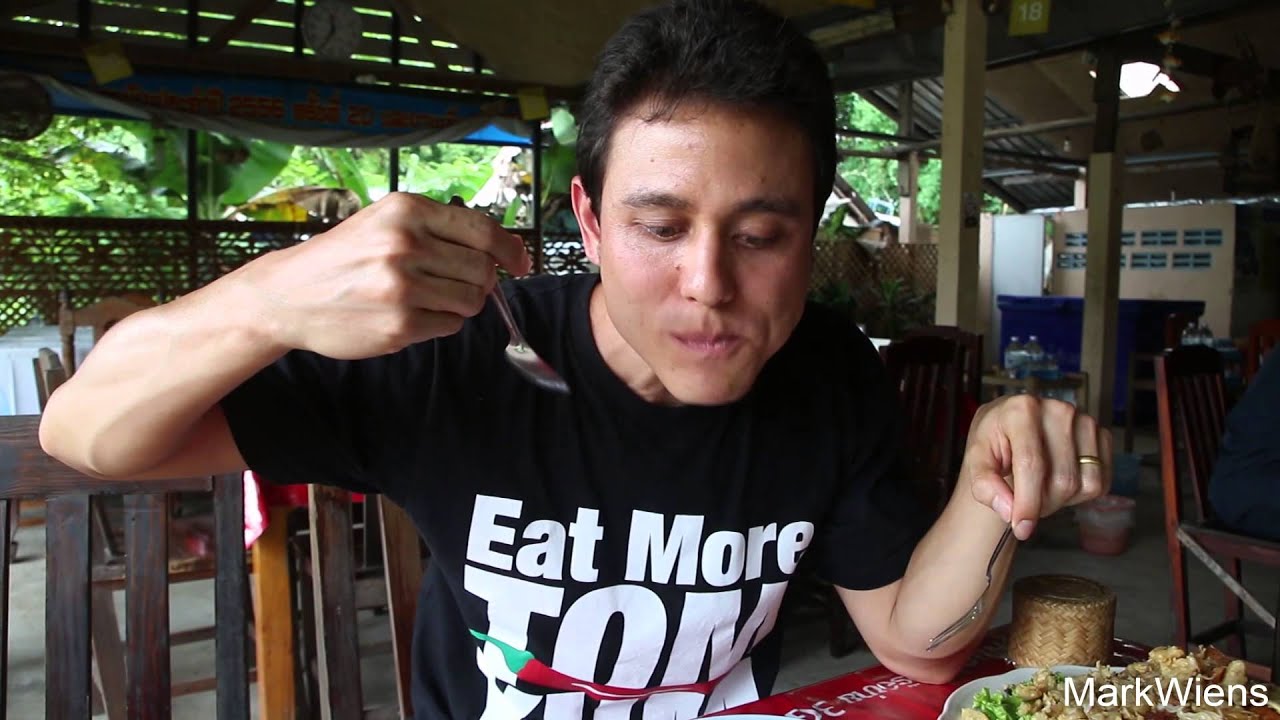 One of the best restaurants in Chiang Rai - Lab Sanam Keela )