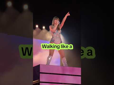 Taylor Swift's Unplanned Moments that made us Love her even More😊#shorts