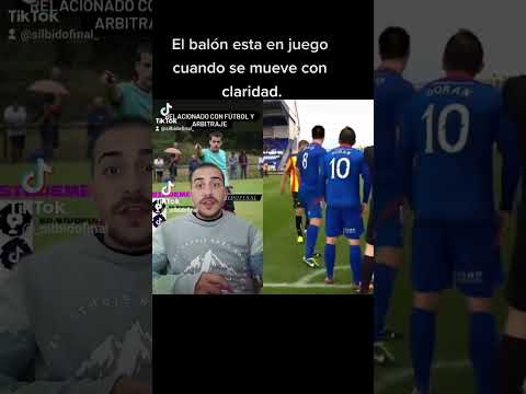 El balón esta en juego cuando se mueve con claridad. #españa #galicia #futbol #arbitro #corner
