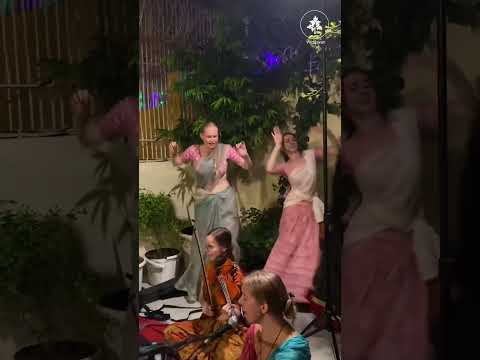 Hare Krishna Dance kirtan #harekrishnakirtan #dance #viralshorts