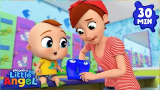 Getting Ready for Swimming Lessons | Lecciones De Nataci�n | Canciones para aprender Inglés🎵