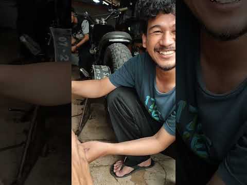 panik motor meledak wkwkwk