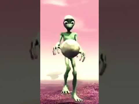 football version ⚽⚽🏈 dance challenge vs Ami tu kasita #aliendance #greenalien