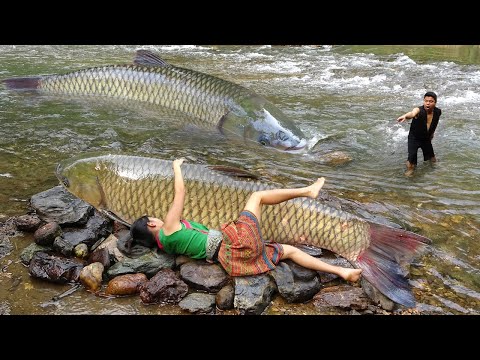 TOP 10 Fishing Video - Survival Skills In The Forest - Cooking Fish - Living Off Grid
