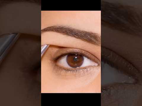 Elongate hooded eyes with just one eyeshadow!