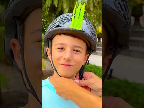 Matteo learns tips on how to ride a bike #shorts #deedeeshow #deedee #learntorideabike