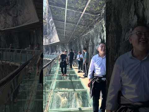 Glass plank road and glass bridge Travel recommendation official Travel player