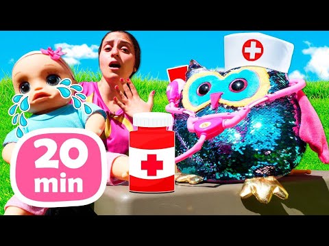 Prendiamoci cura della bambola Alive! Video per bambini piccoli con i giochi del dottore 👩‍⚕️🤒