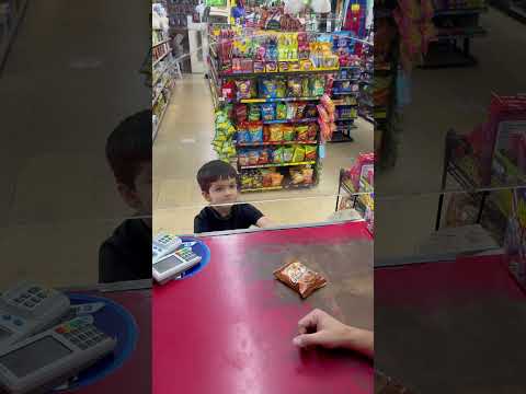 Smart little man !! #customersbelike #foryou #fypyoutube #fypシ゚viral #fyp 