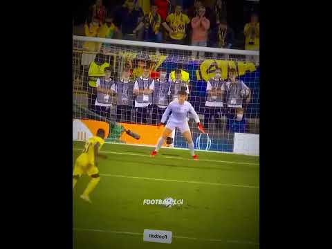 Câu bé thông minh #football #bongda