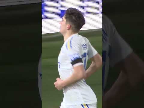 CRUNCHING Byram tackle leads to Dan James goal #leedsunited