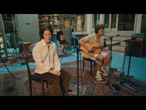 Ellie Goulding - My Blood (Studio Session)