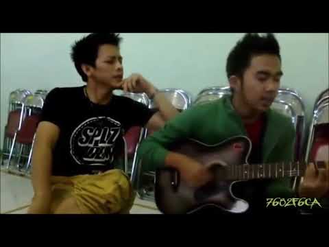 Suara Ariel noah tanpa mic saat menyanyikan lagu Kisah Cintaku
