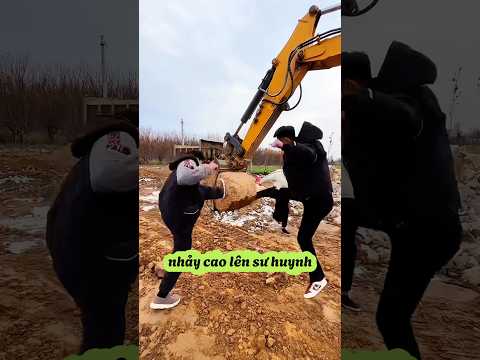 BA ANH TÀI XẾ XE MÚC VÀ CHỊ LỚP TRƯỞNG #constructionequipment