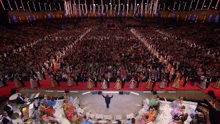 André Rieu - Gold and Silver (feat. 200 Dancers & ice skaters)