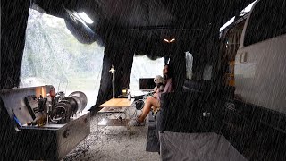 ☔️비 내리는 산 속, 180도 회전 어닝룸에서 아늑한 차박캠핑 / 매콤한 곱창볶음, 핫도그 사라다빵