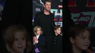 ¡VIRAL! El hijo de Chris Hemsworth y Elsa Pataky conduciendo una moto