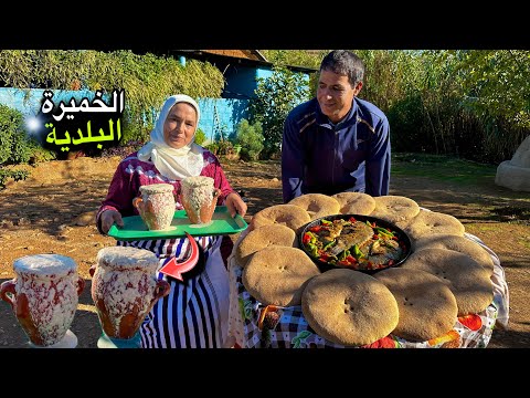 تحضير الخميرة البلدية بسهولة لإعداد خبز القمح اللذيذ في فرن تقليدي