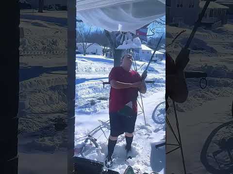 The happiest moment in winter #satisfying #snow #ice #asmr #fyp #oddlysatisfying