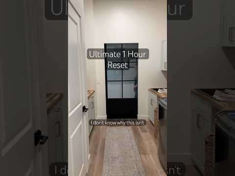 If youโre overwhelmed, give me 1 hour to change your house! I promise it works!!!#cleaning #clean