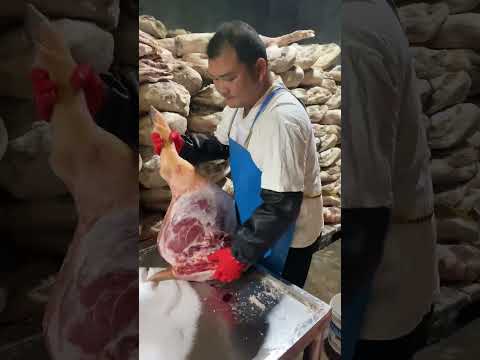 EL MAESTRO QUE AROMATIZA JAMONES CON UN SIMPLE PALILLO