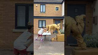 Can I BEAT Levitating GOLDMAN Statue In An ARM WRESTLE!? Who WON? 😱 ​⁠@silvermanstatueofficial