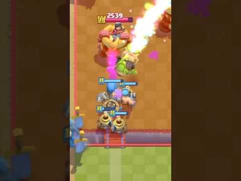 Y ESE COHETE?🚀 💀 #clashroyale #supercell #clashchino #clash #gaming