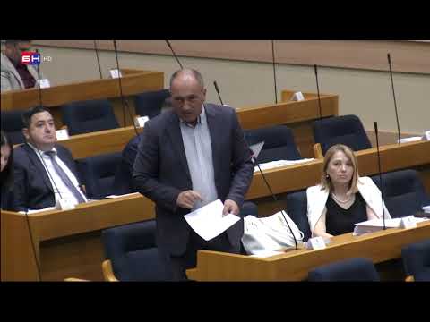 Crnadak: Dodik prima američke migrante – jel’ i to glasamo u NSRS ili samo kad on naredi?!