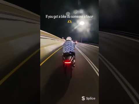 Saving a car from being pulled over #kawasaki #ninja