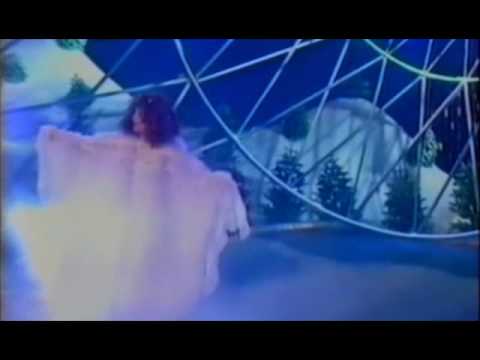 видео клип пугачевой белая дверь видео клип пугачевой белая дверь