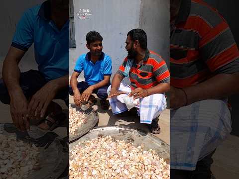 😳ஒரே ஆளு ஒரு மூட்டை பூண்டு எப்டி உரிக்கிறது⁉️ Easy Peeling Method For Bulk Quantity Garlic🙄#briyani