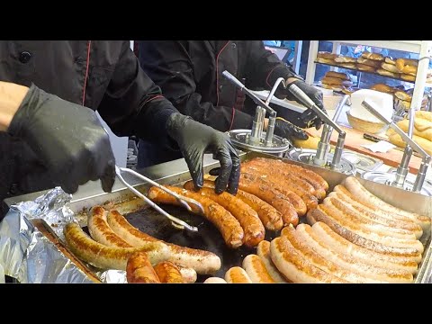 The Best Street Food at Wien Christmas Market. Christkindlmarkt' on Rathausplatz