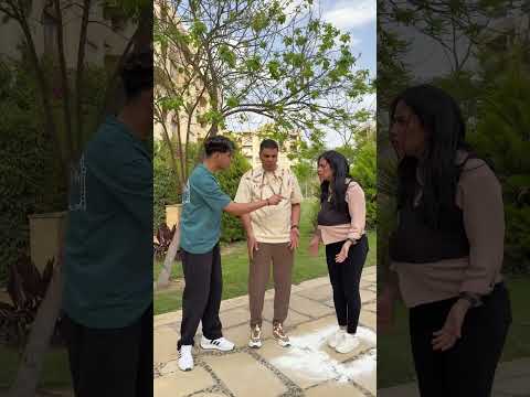 شاب يفعل شئ غير متوقع مع زوج وزوجته 😱😱 #comedy #shortvideo #ضحك #السعودية #اكسبلور #تيك_توك