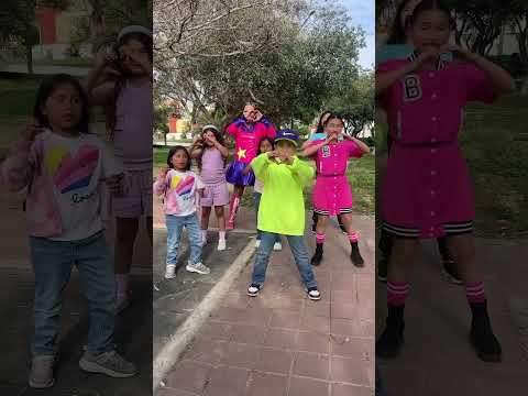 Rheneé 🐸 #contenidoparaniños #musicainfantil #musicaparaniños