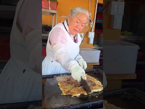 오직 해물파전을 위해 철판까지 직접 제작한 달인 할머니 Seafood pancake master Haemulpajeon #koreanstreetfood