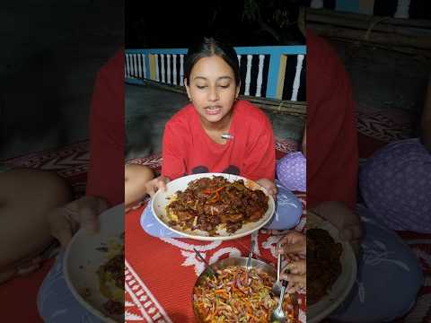 রাত ১১ টায় সবাই মিলে ক্রিসপি চিকেন খাচ্ছি 😋😍 #viralvideos #akhiroy #trendingshorts