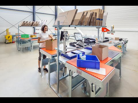 Verpackungsanlage mit Packtischen im XXL-Format