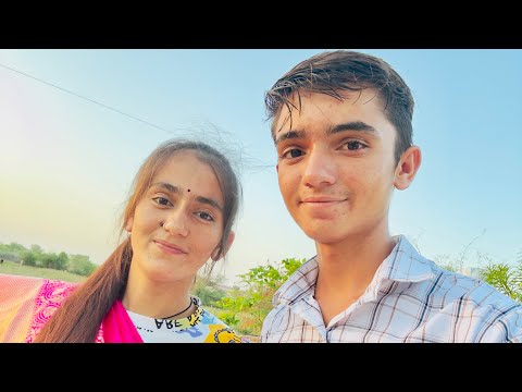 Uma Ko Train Khani Hai 😂😱