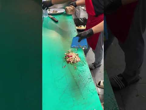 USTA SALATAYI DÖKTÜ…! #shorts