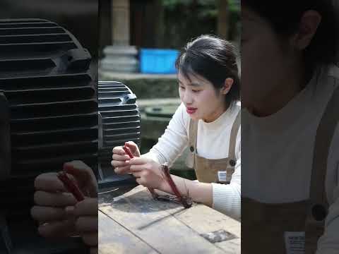 The Tea Leaf Crushing Machine Was Repaired By The Girl, The Uncle Was Very Happy 🤭|Linguoer