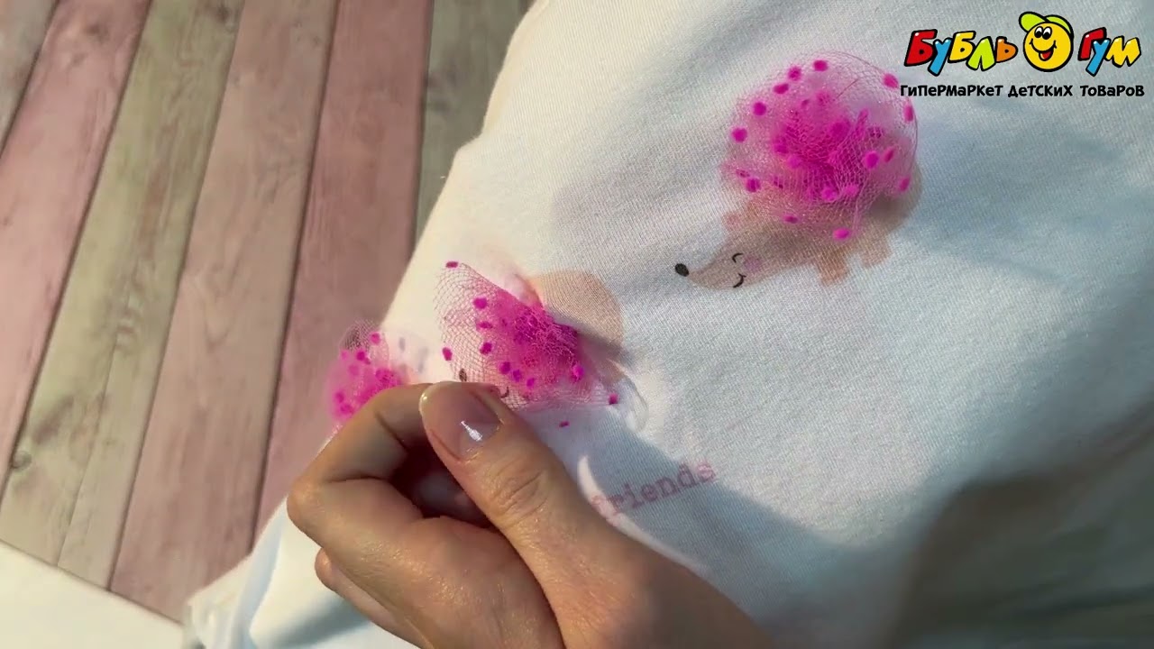 Лонгслив Lanson Kids с декором розовые ежики белый - видео Лонгслив Lanson Kids с декором розовые ежики белый - видео