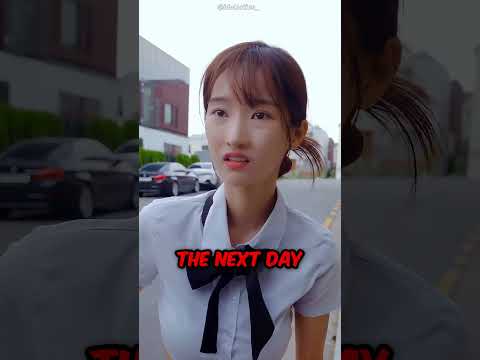She can never open the right car door ๐ฎ