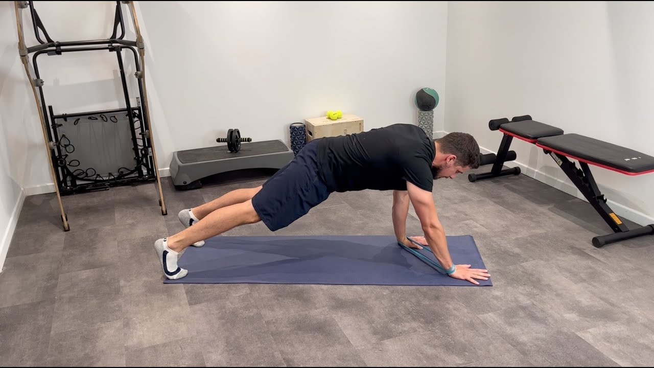 Hohe Plank mit Handschieben