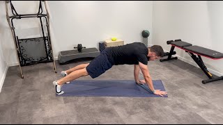 Hohe Plank mit Handschieben