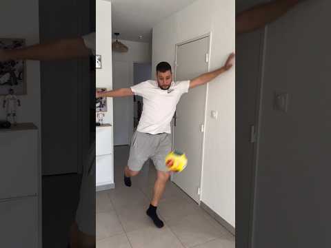 Volée Dans La Tête😂#humour #shorts