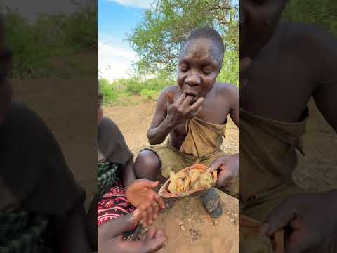 Wow‼️😂😂hat’s life style of bushman, Hadzabe is so amazing #bushlife #hadzatribe #villagelife