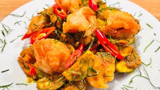 ผัดเผ็ดกุ้งกรอบ ถ้าไม่ลอง ก็ไม่รู้ว่าอร่อยจริง!