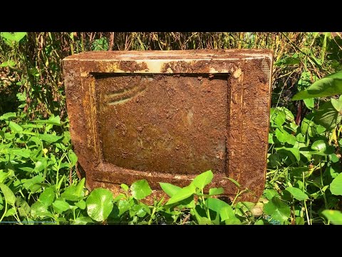 💡 Restoration Seriously Damaged Classic JVC TVs // Restoring Vintage TVs to Their Former Glory