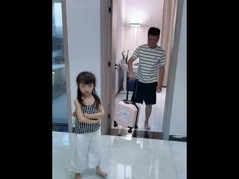 The father and daughter have had a fight again. The father deliberately asks the daughter to leave